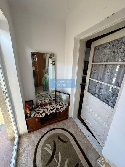 De Vânzare - Casă, Strada Griviței - 30