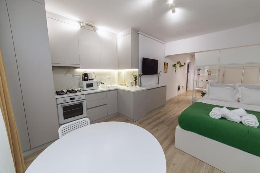 Garsoniera spatioasa/Prelungirea Ghencea/Loc de parcare - 2