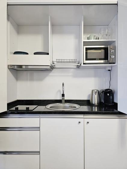 Studio cu priveliste catre ape in White Tower Mamaia - 9