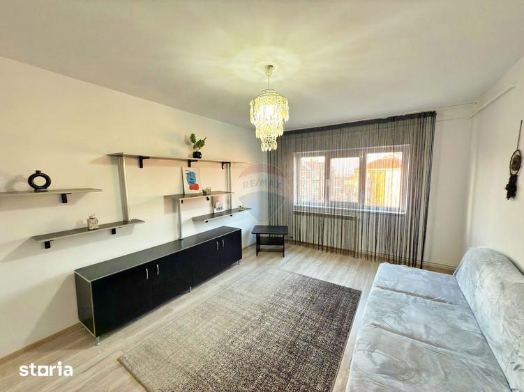 Apartament cu 3 camere decomandat, mobilat în Drăgășani