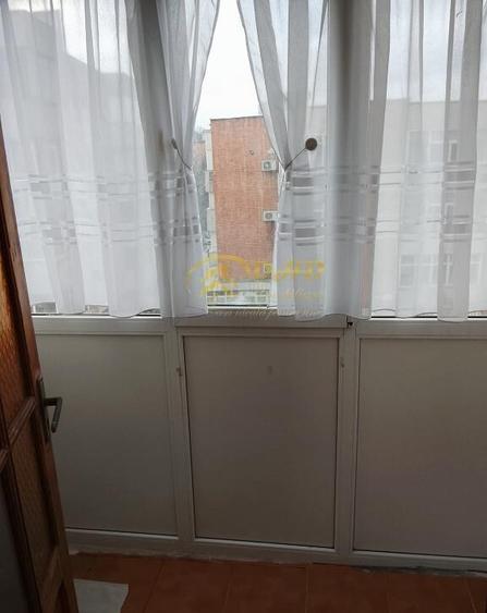 Apartament 2 camere decomandat in Podul de Fier - 9