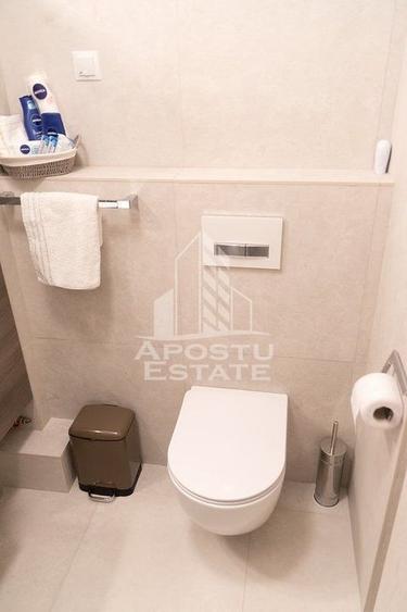 Apartament cu 2 camere cu vedere la Piata Operei, centrala proprie - 11