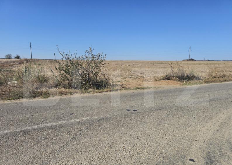 Teren intravilan, 3789 mp parcelabil, zona Isalnita - 2