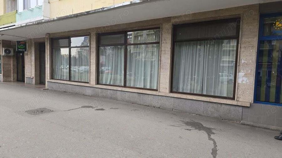 Inchiriez spatiu comercial in Deva, zona 1 Decembrie (Ultracentral), suprafata utila 120 mp, - 2