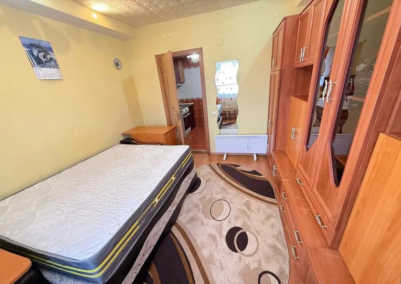 Garsoniera (camera cu baie si bucatarie) - zona Centrul Civic - 4