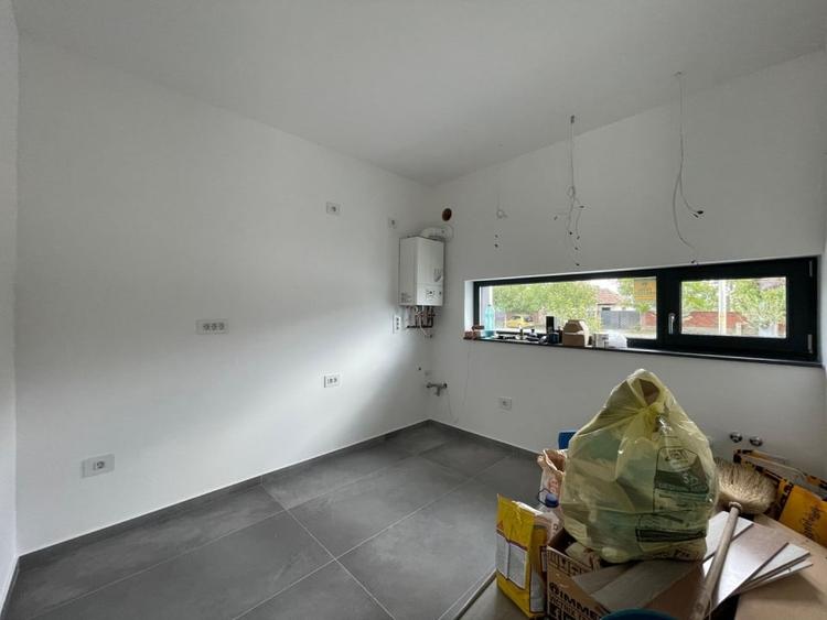 Duplex 4 camere central Mosnita Veche - 5