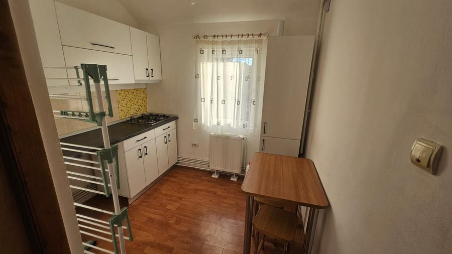 Inchiriez ap.cu o cam.in zona 7Noi. - 2