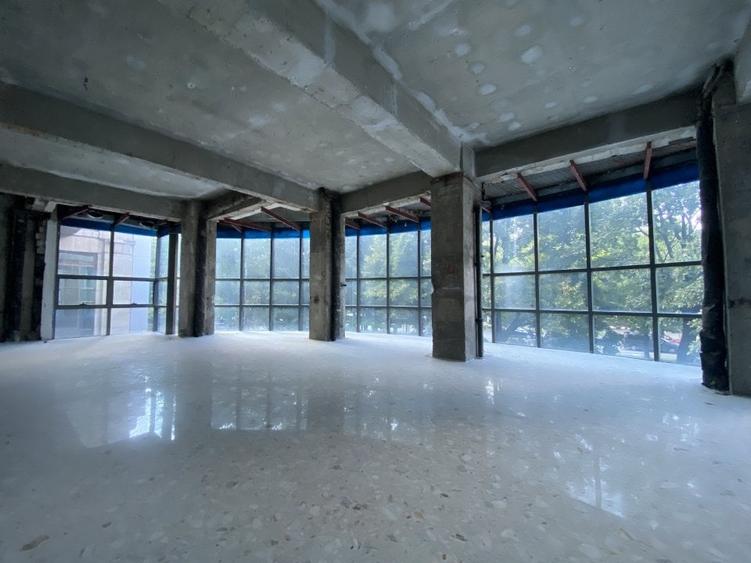 Spatiu comercial de inchiriat in Unirii 68 - 10