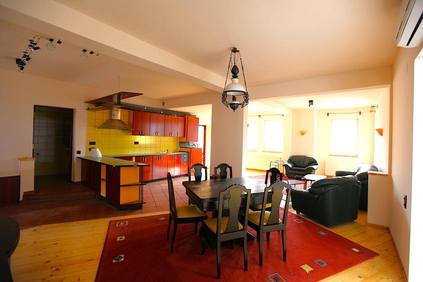 Casa burgheza unicat in Centrul Civic al Brasovului - AFI Mall - 1