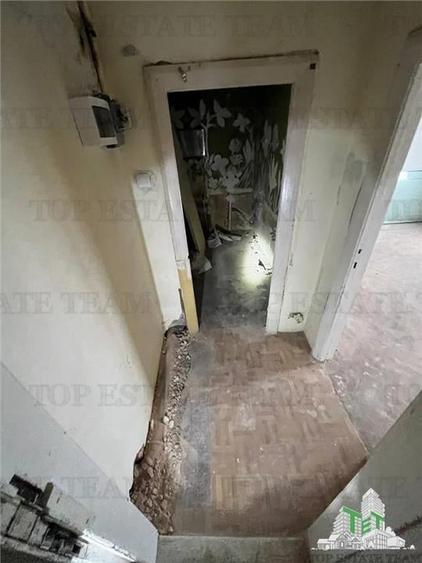 2 garsoniere adiacente la rosu pe Calea Grivitei, etaj 4 - 5