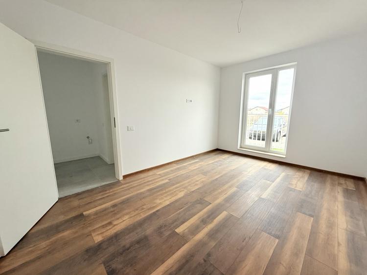 Prima ta casa poate fi aceasta – 3 camere + gradina - 14