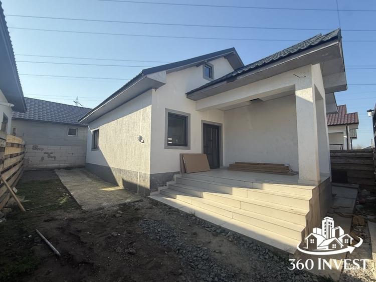 Casa de vanzare - Navodari - 1