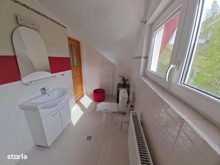 PESTERA CASA DE VANZARE - MOECIU! - 8