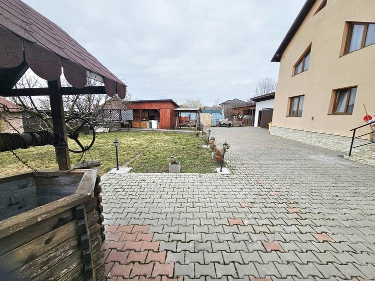 Casa eleganta,zona centrala Aiton,cu ciubar,gradina si panouri fotovoltaice - 3