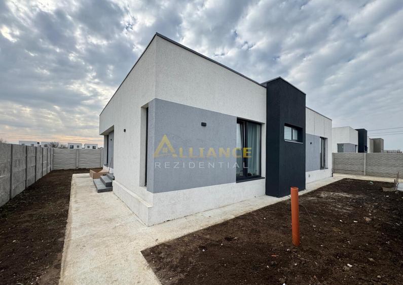 Complex Rezidential ~ Casa individuala ~ 4 camere 2 bai ~ te - 8