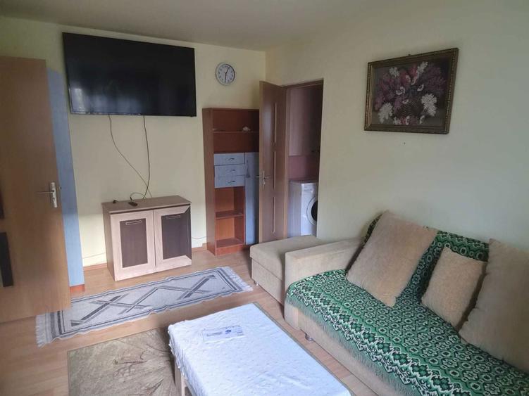 Inchiriez Apartament cu 2 camere - 5