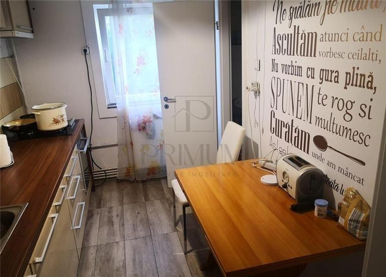 Apartament cu 3 camere semidecomandat în Șagului
