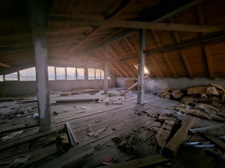 Imobil P+2E+M, cu spațiu comercial, zona Spitalul Județean, comision 0% - 39