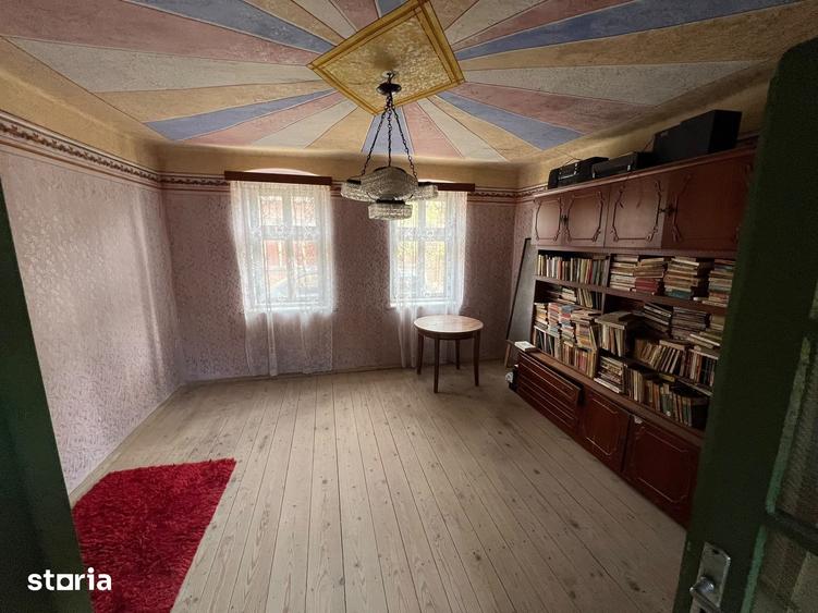 Casă cu 3 camere cu Teren 719 Mp în Sasca Montană