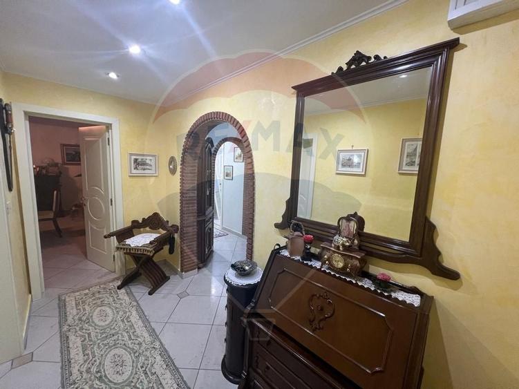 Apartament cu 4 camere de vanzare in zona Exterior Est - 9