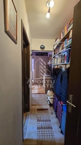 Apartament cu 3 camere, etaj intermediar, zona Dacia - 7