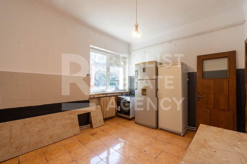 Vânzare, Vilă, 7 camere, zona Parcul Carol - 13