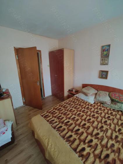 Vand apartament 3 camere central - 7