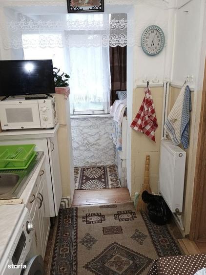 G.Enescu-Zona Spital-Apartament 3 camere decomandat,et.1,cu centrala. - 5