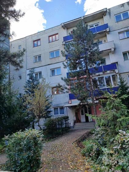 Vand apartament 3 camere, decomandat str. Calea Bucovinei - 1