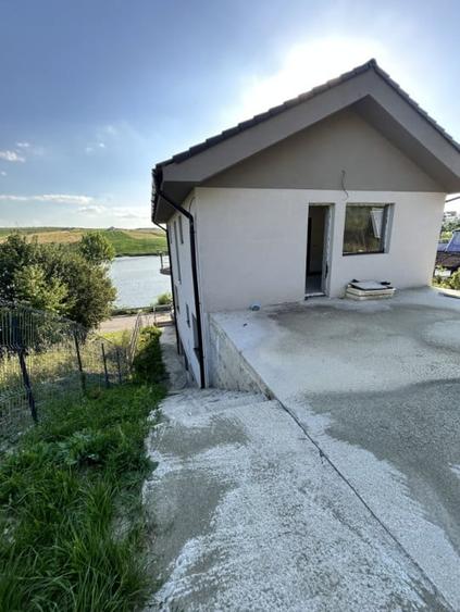 Casa individuala de vanzare Chinteni Lac 180mp utili plus 250mp teren - 19