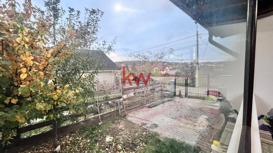 Apartament in vila, pe 2 nivele, cu teren, in Bucium! - 1