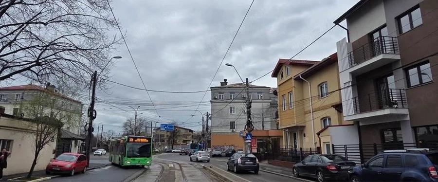 Oportunitate ! Ap 2 camere damaroaia -gloriei nr 3 sector 1 - langa metrou - decomandat - 3