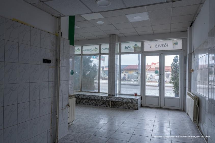 Comanesti, langa Politie – geamuri mari, vizibil - 8