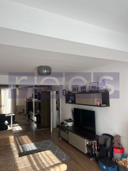 DE VANZARE 2 CAMERE  PRELUNGIREA GHENCEA-ZONA CARTIER LATIN - PARCARE - 2