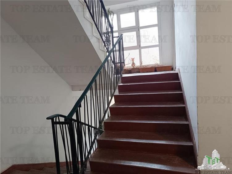 Vanzare apartament 3 camere Ion Mihalache- Piata 1 Mai - 8