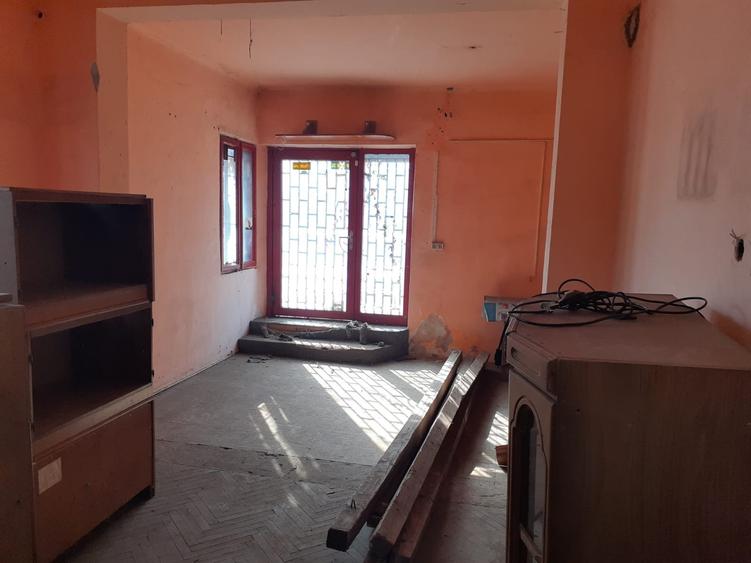 Cladire la strada Calea Nationala - 3