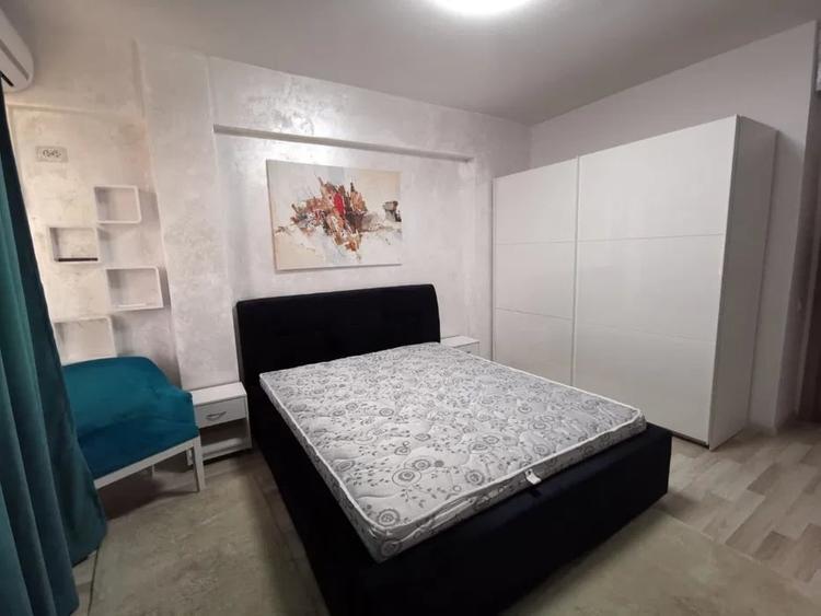 Garsoniera, decomandata, 40 mp, centrala, ac, balcon, metrou, Aparatorii Patriei - 1