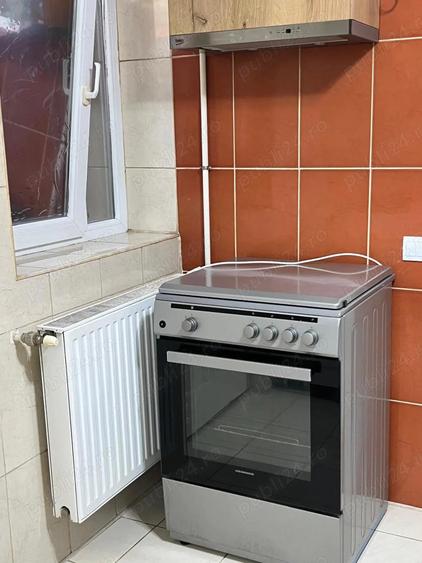 Propietar ofer spre inchiriere casa pe parter, 2 camere, renovata integral, sector 5 - 5