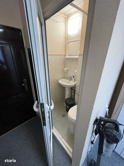 Proprietar inchiriez garsoniera zona Spitalul Judetean - 5