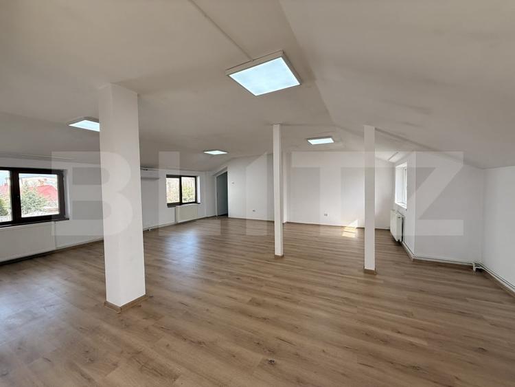 Birou, de 229.69999694824 mp, în Brestei