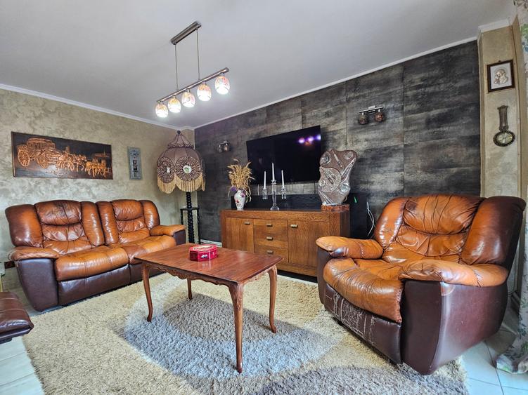 Casa de Vanzare P+1 In Agigea Teren 400mp Garaj - 2