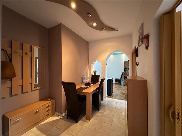 Resita, 2 Cam,Cf.1, Decom.+Garaj, Marginea - 7