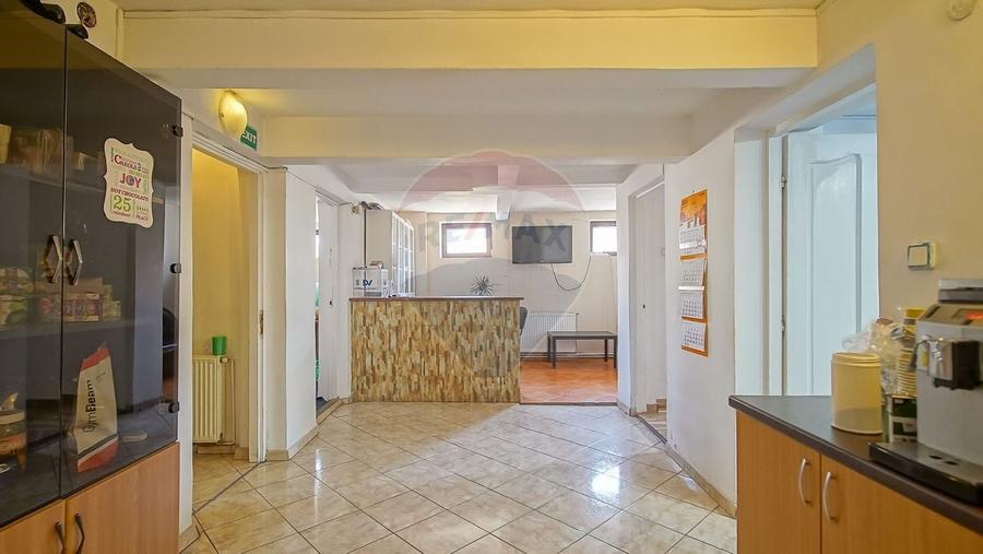 Vilă - DE INCHIRIAT - pentru diverse businessuri - 10