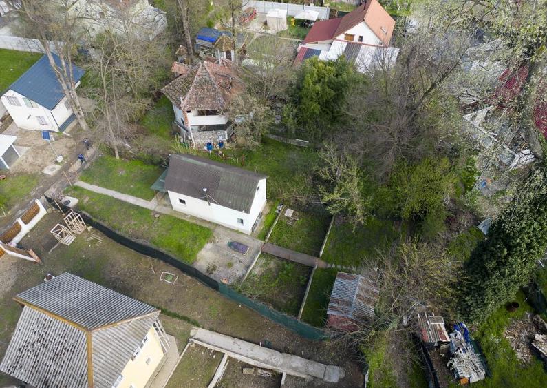 Casa cu mansarda la 3 insule - 9