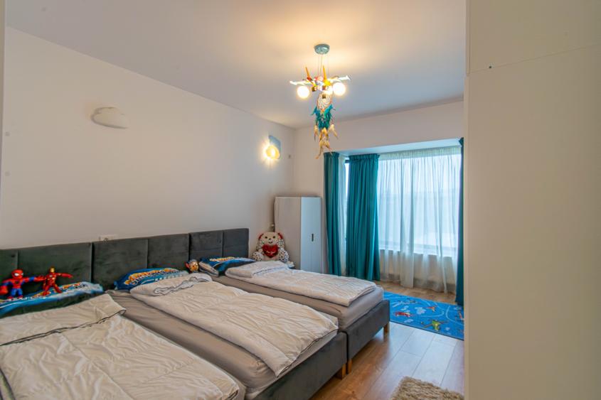 Vilă modernă cu vedere la lac, minicomplex inchis - 18