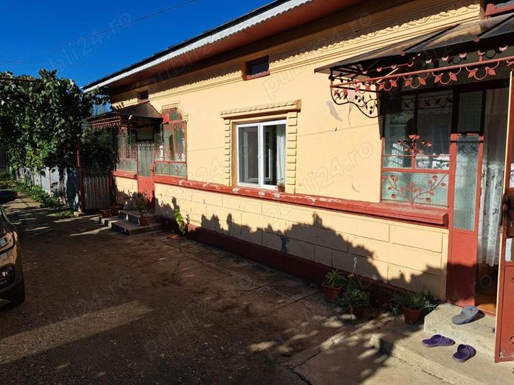 Casa de vanzare in localitatea Costestii din Deal, jud. Dambovi?a - 5