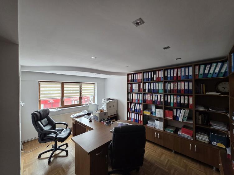 Vand apartament 2 camere decomandat - 8