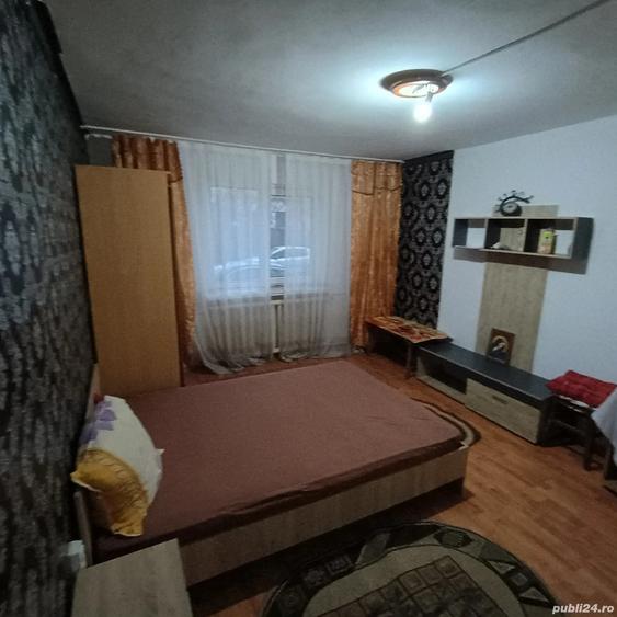 Garsoniera de inchiriere strada Cabanei termen lung - 2