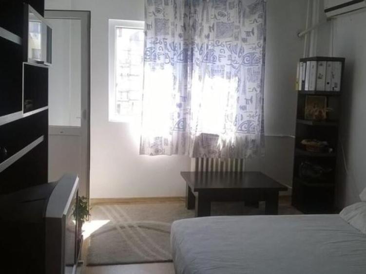 Garsoniera dec. Cimitirul Armenesc 10 min. metrou Iancului - 1