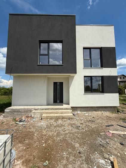 Vila 4 camere Balotesti - 1